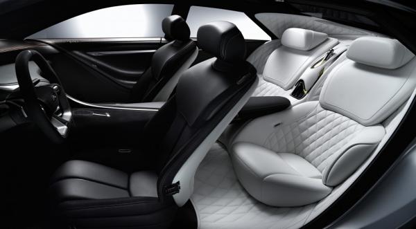 Infiniti бросает вызов Mercedes S-Class (ФОТО)
