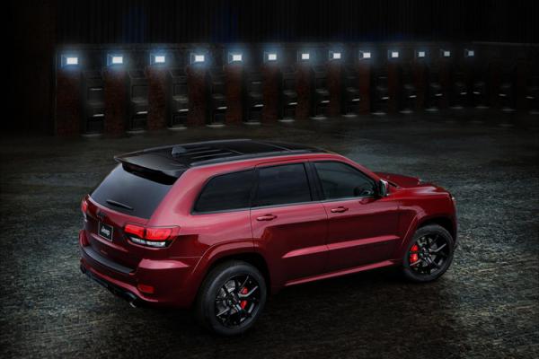 Jeep создал тематические версии Grand Cherokee SRT и Wrangler (ФОТО)