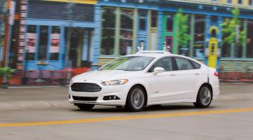 Ford тестирует беспилотные технологии на инновационном полигоне (ФОТО)