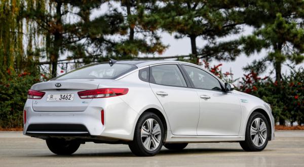 Kia опубликовала характеристики Optima нового поколения (ФОТО)
