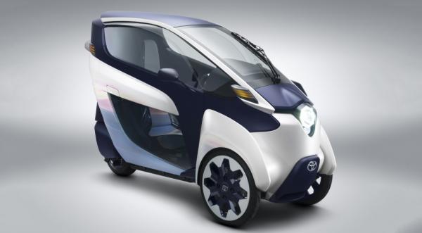 Toyota протестирует трёхколёсный i-Road в городских условиях (ФОТО)