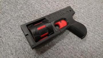 Американец напечатал с помощью 3D-принтера револьвер (ВИДЕО)