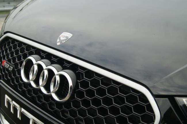 Немцы прокачали Audi RS3 (ФОТО)