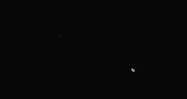 Как выглядят Земля и Луна с восьми миллионов километров (ФОТО)