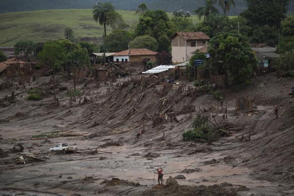 Ужасающие последствия техногенной катастрофы в Бразилии (ФОТО)