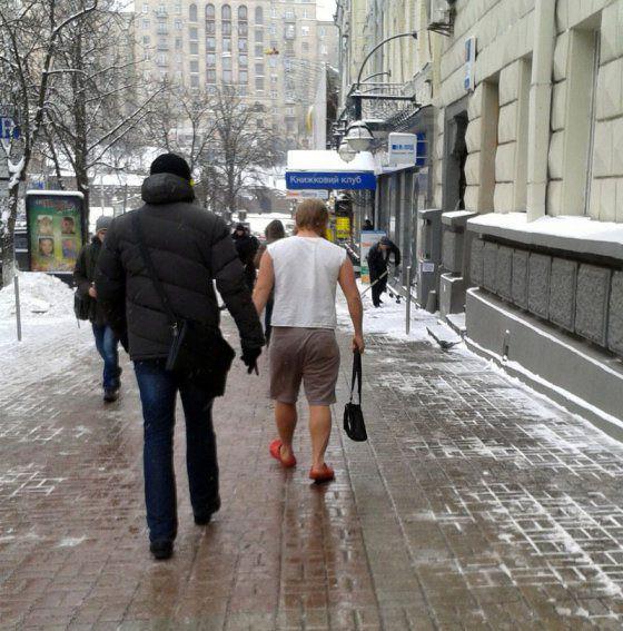 20 людей, которым наплевать на то, что происходит у них под носом (ФОТО) 20 людей, которым наплевать на то, что происходит у них под носом (ФОТО)