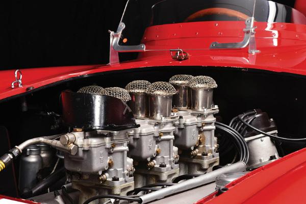Легендарный Ferrari 290 MM продали 28 миллионов долларов (ФОТО)