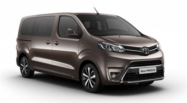 Peugeot, Citroen и Toyota представили свои минивэны (ФОТО)