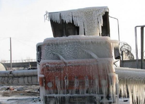 Непростые зимние будни коммунальщиков (ФОТО)