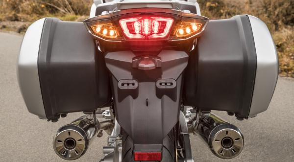 Yamaha представила обновленный мотоцикл FJR1300 (ФОТО)