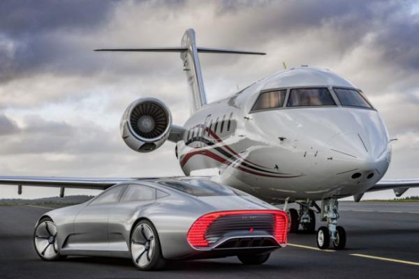 Автомобиль будущего от компании Mercedes красуется на аэродроме в Германии (ФОТО)
