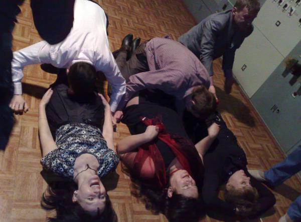 Сумасшедшие корпоративы, на которые страшно отпускать своих вторых половинок (ФОТО)