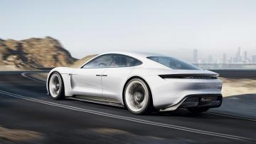 Porsche готовит электрический суперкар (ФОТО)