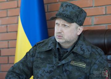 Турчинов обвинил Запад в неготовности защищать Украину