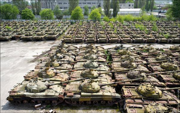 Полузаброшенный бронетанковый ремонтный завод в Харькове (ФОТО)