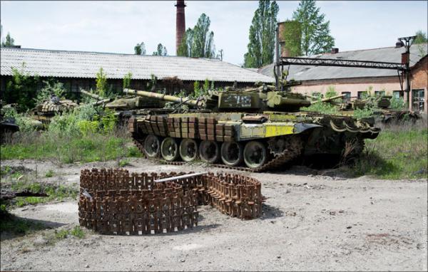 Полузаброшенный бронетанковый ремонтный завод в Харькове (ФОТО)
