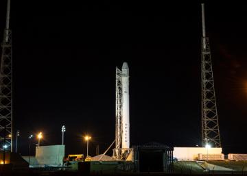 Компания SpaceX посадит свою космическую ракету на берегу (ВИДЕО)