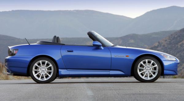 Honda готовит третье поколение родстера S2000 (ФОТО)