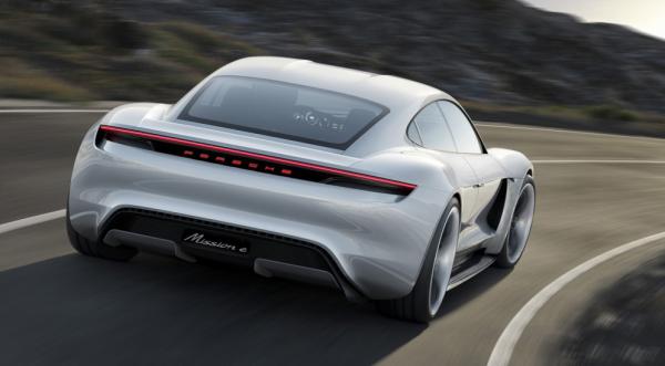 Компания Porsche объявила дату выпуска конкурента Tesla Model S (ФОТО)