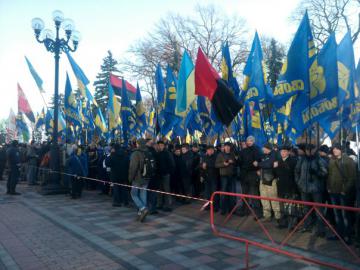 В столице проходит антиправительственный митинг (ФОТО)