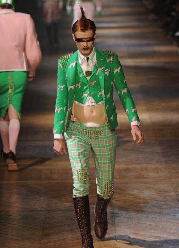 Шедевры современных кутюрье, на которые страшно смотреть (ФОТО)