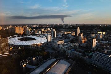 В Киеве горит ресторан «Мельница» (ВИДЕО)