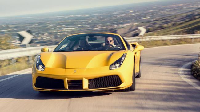 Ferrari 488 Spider в действии (ФОТО)