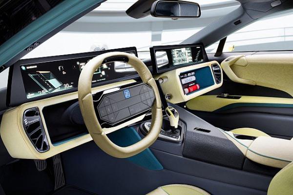 В Швейцарии показали прототип нового беспилотного автомобиля (ФОТО)