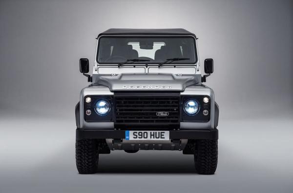 На аукционе в Англии был продан уникальный внедорожник Land Rover (ФОТО)