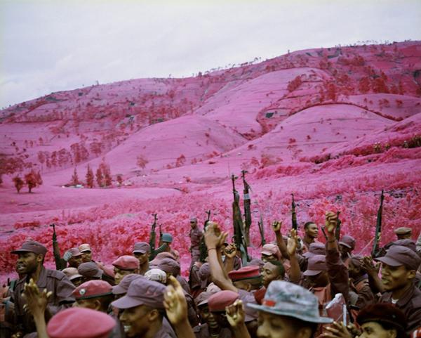 “Цвет войны” – необычный проект фотографа из Ирландии (ФОТО)
