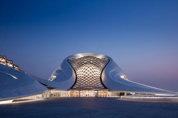 В Китае появился самый необычный оперный театр в мире (ФОТО)