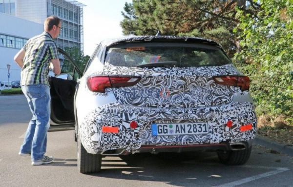 Opel проводит испытания "заряженного" Astra GSI 2016 (ФОТО)