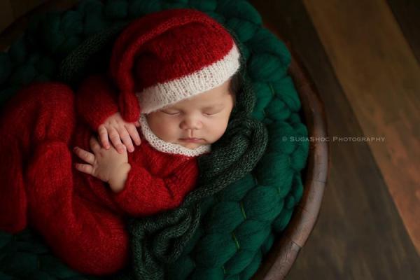 С новым счастьем! Новорожденные малыши в новогодней фотосессии (ФОТО)