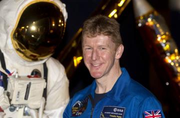 Британский астронавт по ошибке позвонил из космоса незнакомой женщине