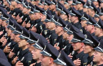 В новогоднюю ночь за правопорядком в Украине будут следить 21 тыс. полицейских