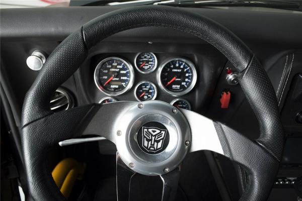 В США продают Chevrolet Camaro, который сыграл робота Бамблби в «Трансформерах» (ФОТО)