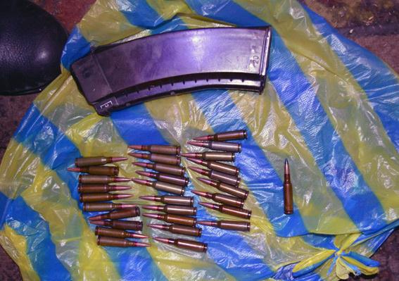 У местного жителя Красноармейска обнаружили тайник с гранатами (ФОТО)