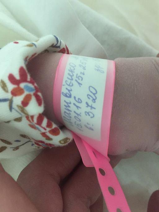 Тоня Матвиенко поделилась первым снимком новорожденной дочери (ФОТО)