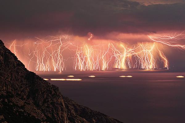 Необычные молнии в Венесуэле (ФОТО) 