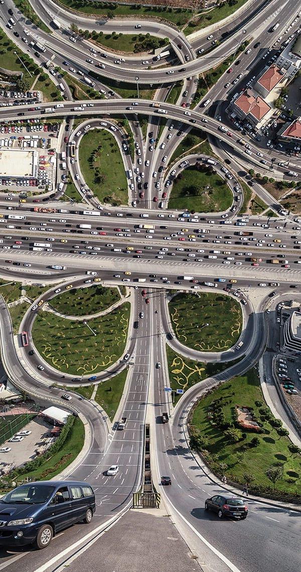 Искаженная реальность в потрясающих работах турецкого фотографа (ФОТО)