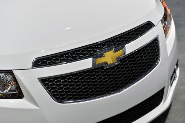 Компания Chevrolet готова представить свой "заряженный" седан Cruze (ФОТО)