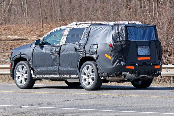 Chevrolet  готовится представить новое поколение хэтчбэка Cruze (ФОТО)