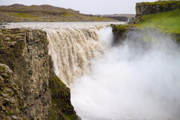 Чудеса природы: самые красивые водопады Исландии (ФОТО)