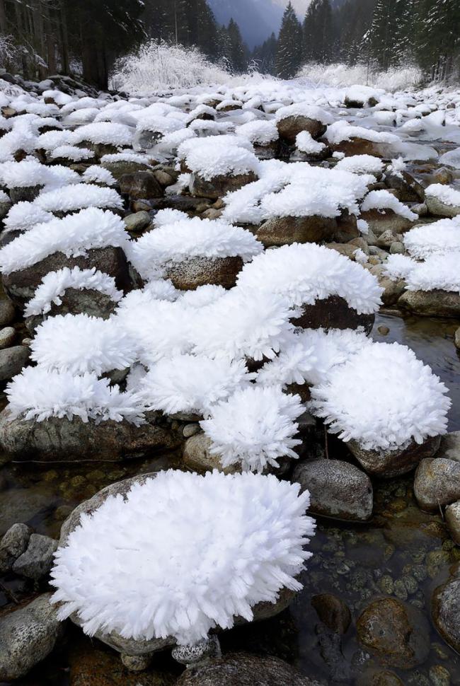 25 ледяных скульптур, созданных самой природой (ФОТО)