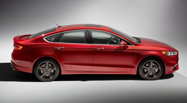 Ford представил обновлённый седан Mondeo (ФОТО)