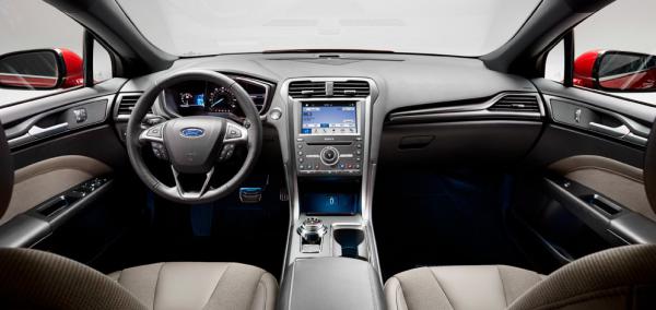 Ford представил обновлённый седан Mondeo (ФОТО)