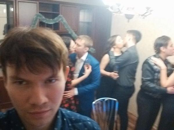 Праздничный марафон: Как некоторые отгуляли Новый год (ФОТО)