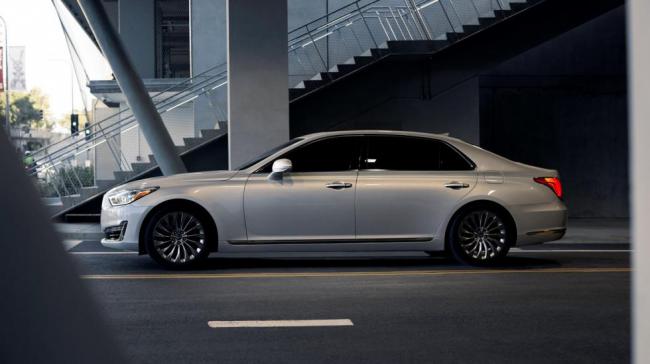 На автошоу в Детройте представлен роскошный Genesis G90 (ФОТО)
