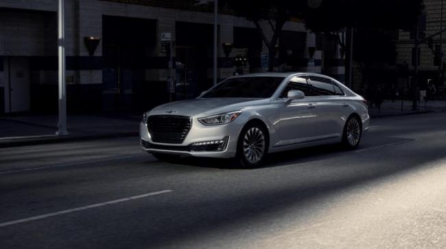 На автошоу в Детройте представлен роскошный Genesis G90 (ФОТО)