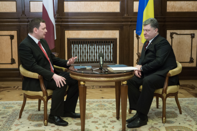 Порошенко встретился с послами Латвии, Пакистана, Ватикана и Бангладеш (ФОТО)